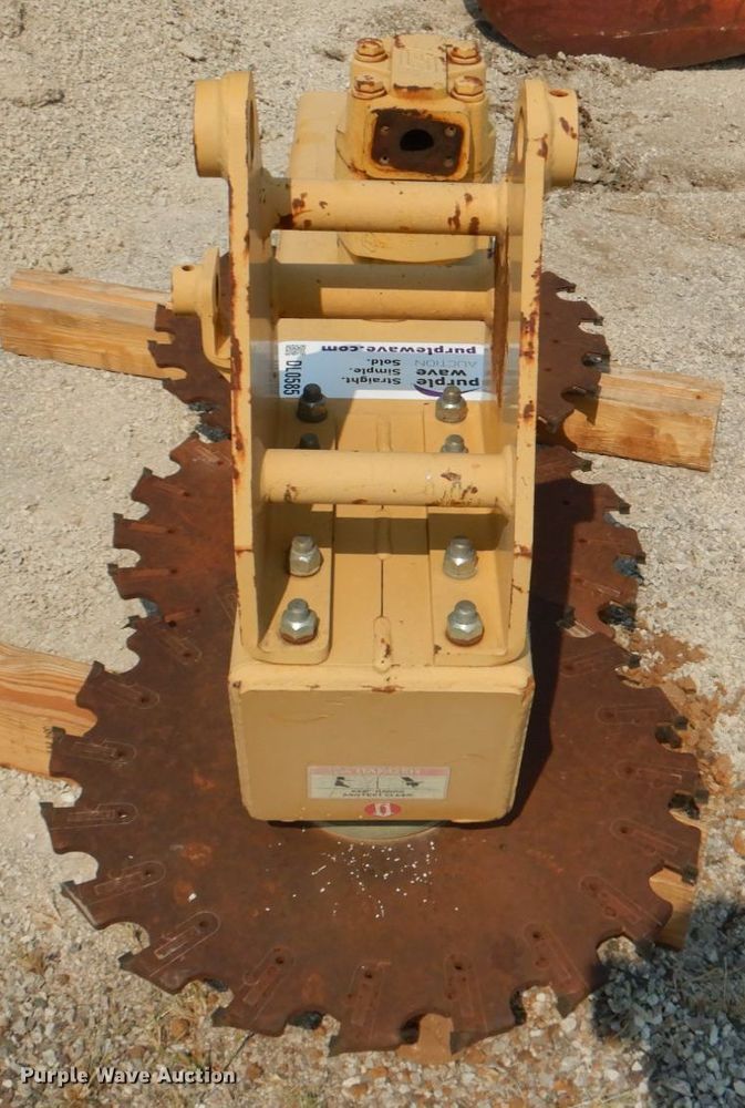 image for item DL0585 Diamond  excavator mower