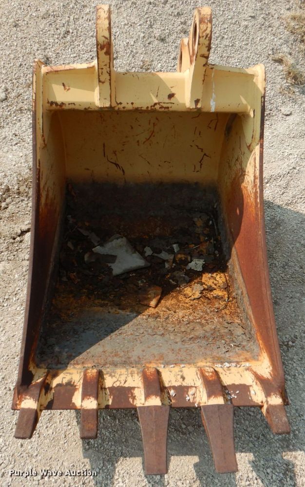 image for item DL0586 Excavator bucket