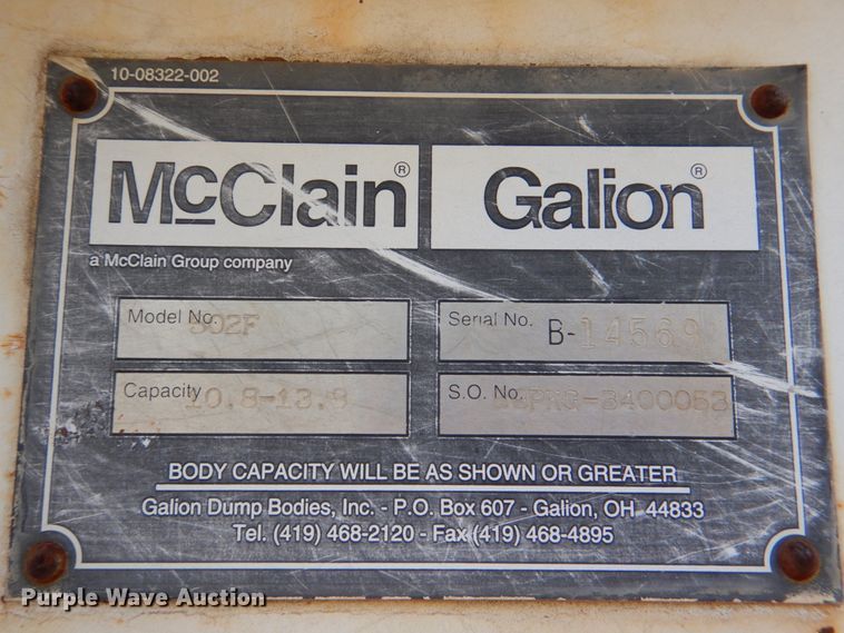 image for item DL0589 2002 International 4900  dump truck