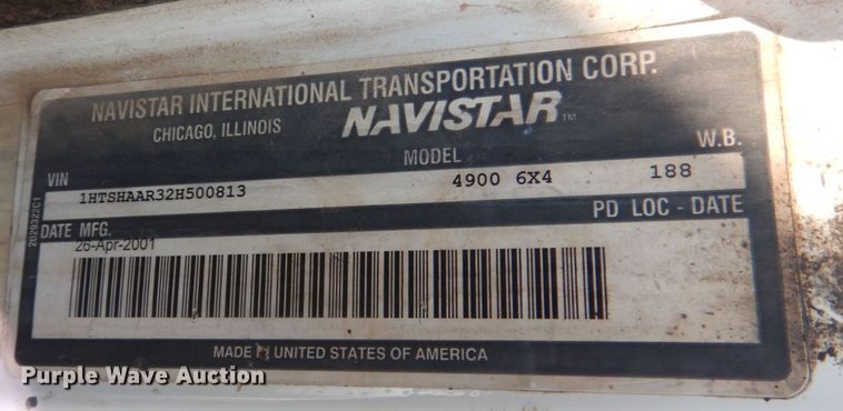 image for item DL0589 2002 International 4900  dump truck