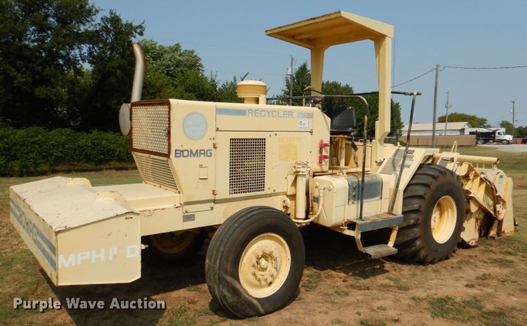 image for item DL0590 Bomag MPH100R  recycler