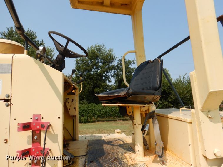 image for item DL0590 Bomag MPH100R  recycler