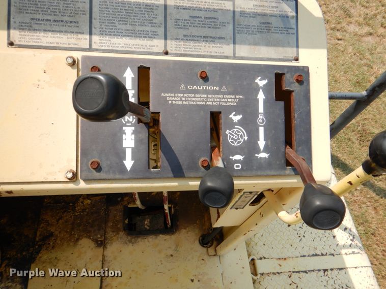 image for item DL0590 Bomag MPH100R  recycler