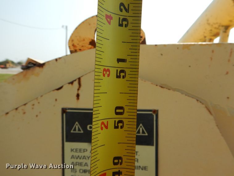 image for item DL0590 Bomag MPH100R  recycler