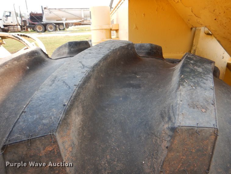 image for item DL0590 Bomag MPH100R  recycler