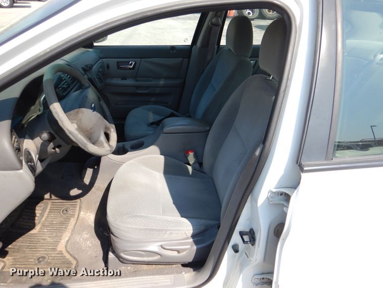 image for item DL3077 2001 Ford Taurus LX