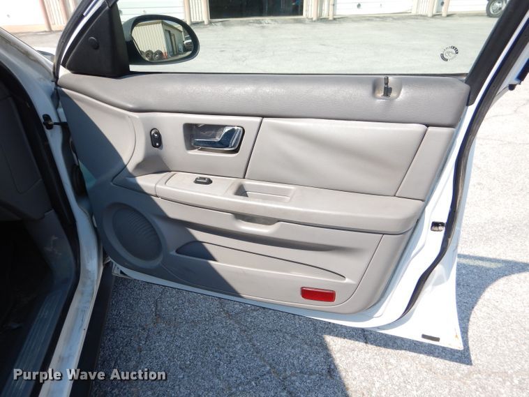 image for item DL3077 2001 Ford Taurus LX