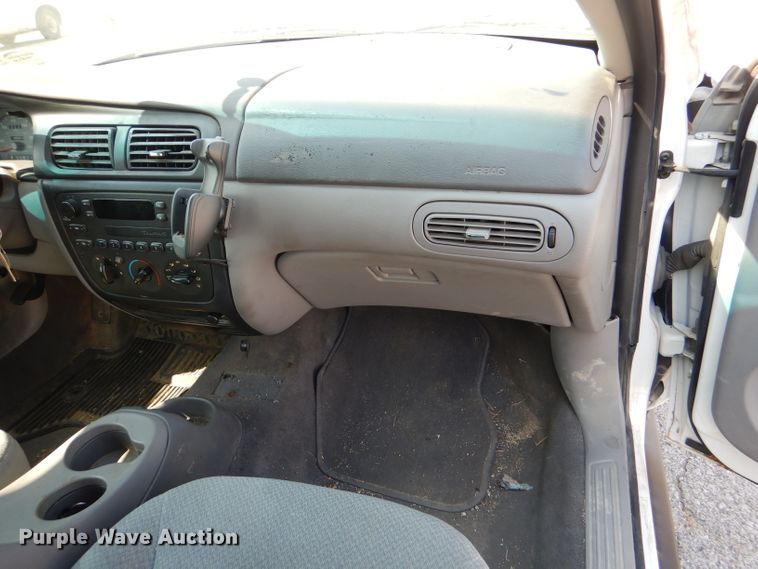 image for item DL3077 2001 Ford Taurus LX