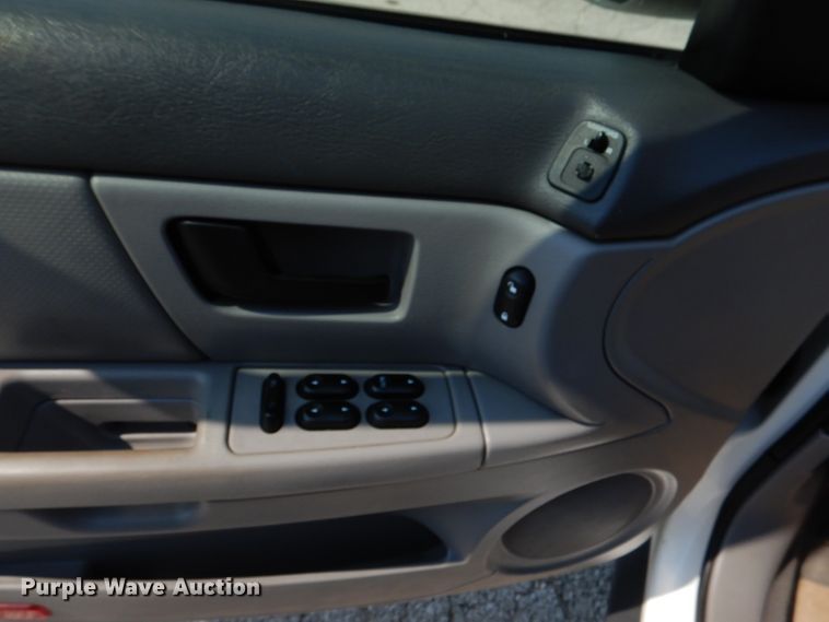 image for item DL3079 2004 Ford Taurus SE