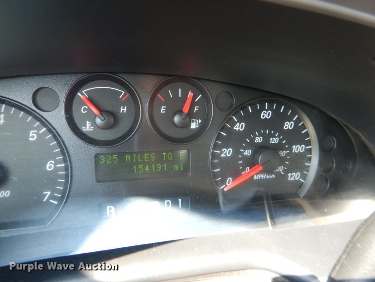 image for item DL3079 2004 Ford Taurus SE