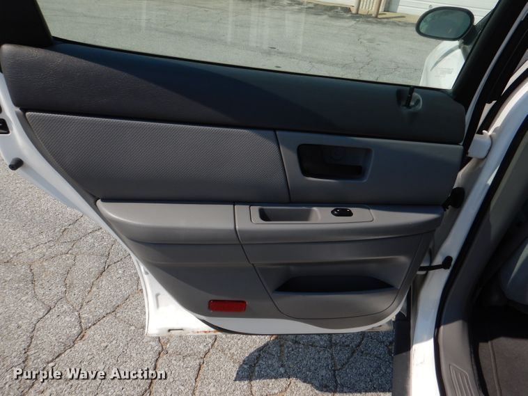 image for item DL3079 2004 Ford Taurus SE