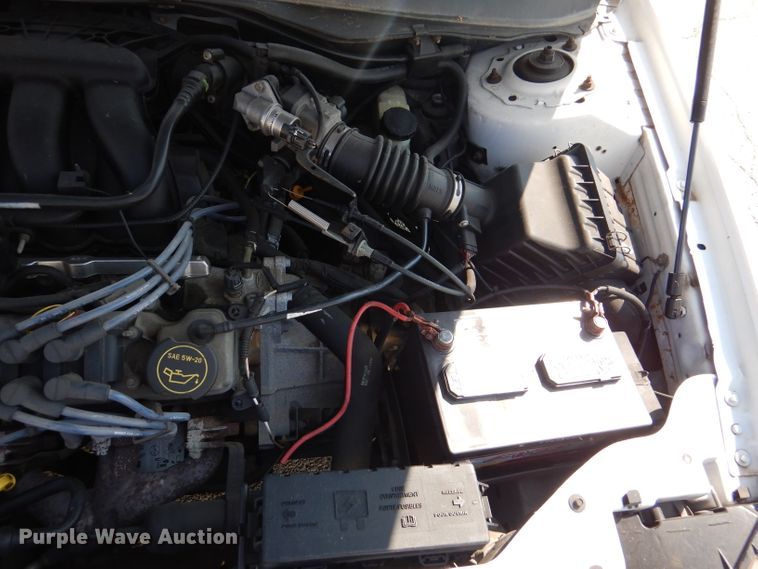 image for item DL3079 2004 Ford Taurus SE