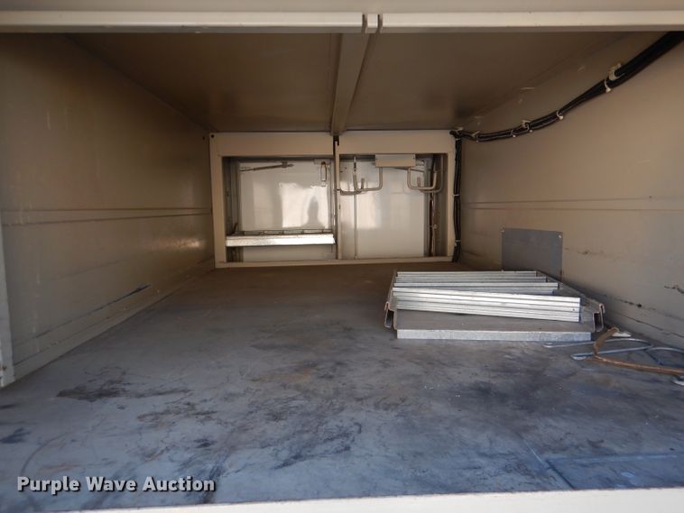 image for item DL3081 2002 International 4900  bucket truck