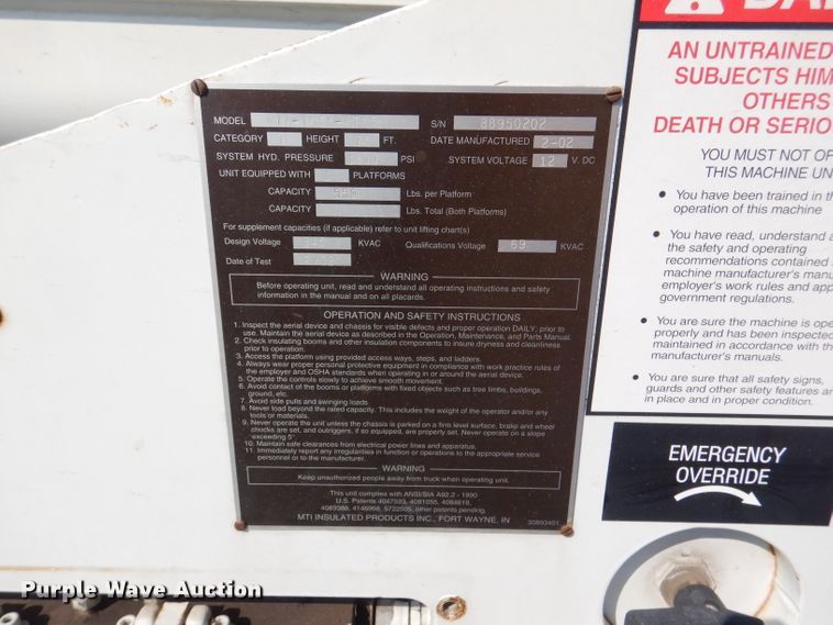 image for item DL3081 2002 International 4900  bucket truck