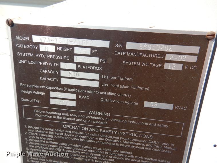 image for item DL3081 2002 International 4900  bucket truck