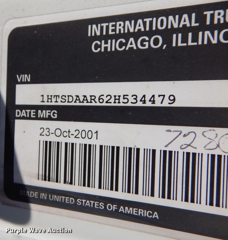 image for item DL3081 2002 International 4900  bucket truck