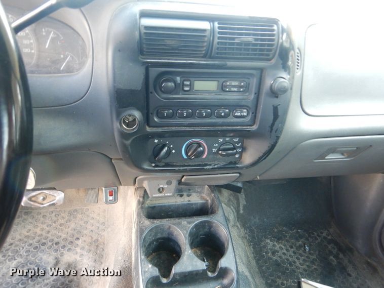 image for item DL3083 2003 Ford Ranger  SuperCab pickup truck