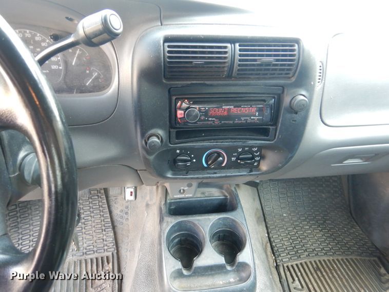 image for item DL3084 2003 Ford Ranger  SuperCab pickup truck