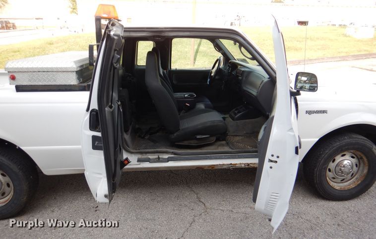 image for item DL3084 2003 Ford Ranger  SuperCab pickup truck