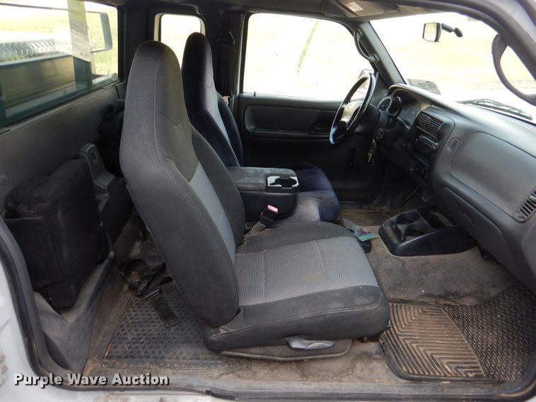 image for item DL3084 2003 Ford Ranger  SuperCab pickup truck