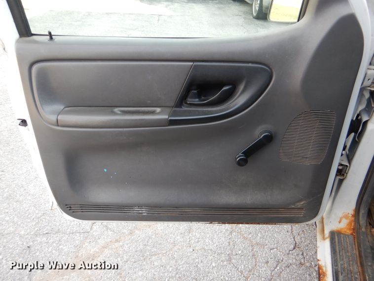 image for item DL3085 2003 Ford Ranger  SuperCab pickup truck