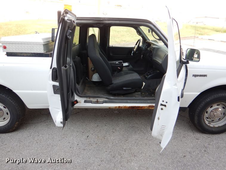image for item DL3085 2003 Ford Ranger  SuperCab pickup truck