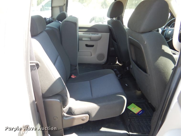 image for item DL3126 2011 Chevrolet Silverado 1500  Crew Cab pickup truck