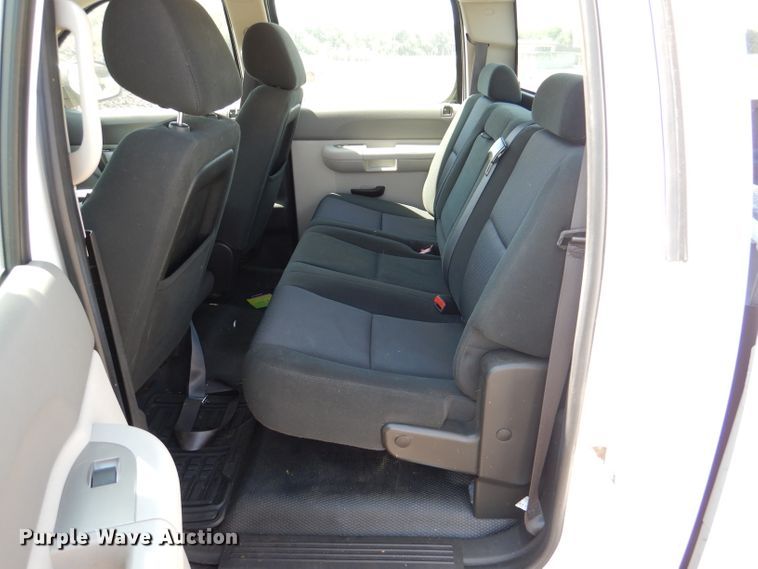 image for item DL3126 2011 Chevrolet Silverado 1500  Crew Cab pickup truck