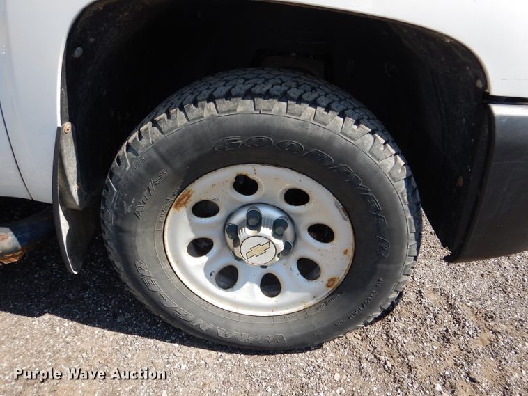 image for item DL3126 2011 Chevrolet Silverado 1500  Crew Cab pickup truck