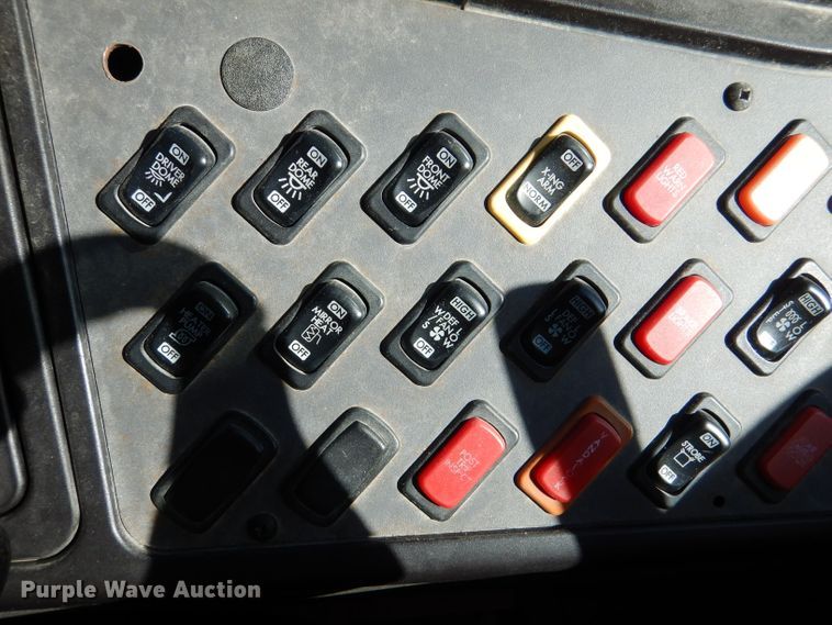 image for item DL3143 2011 Thomas Built  school bus