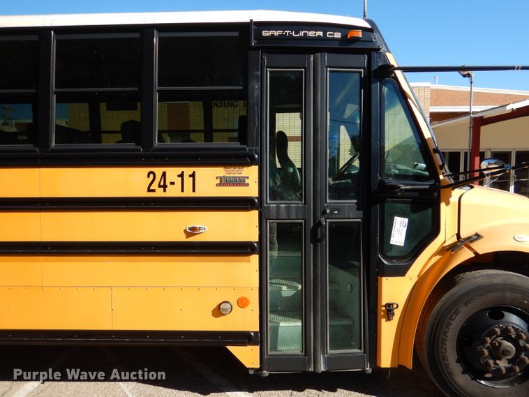 image for item DL3144 2011 Thomas Built Saf-T-Liner  school bus