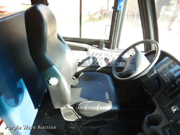 image for item DL3144 2011 Thomas Built Saf-T-Liner  school bus