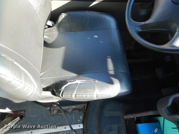 image for item DL3144 2011 Thomas Built Saf-T-Liner  school bus