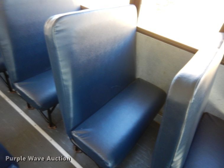 image for item DL3144 2011 Thomas Built Saf-T-Liner  school bus