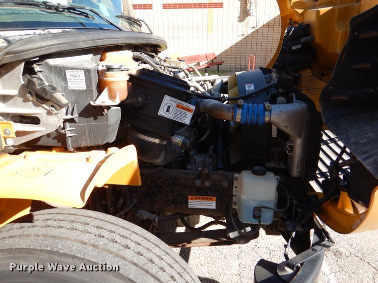 image for item DL3144 2011 Thomas Built Saf-T-Liner  school bus