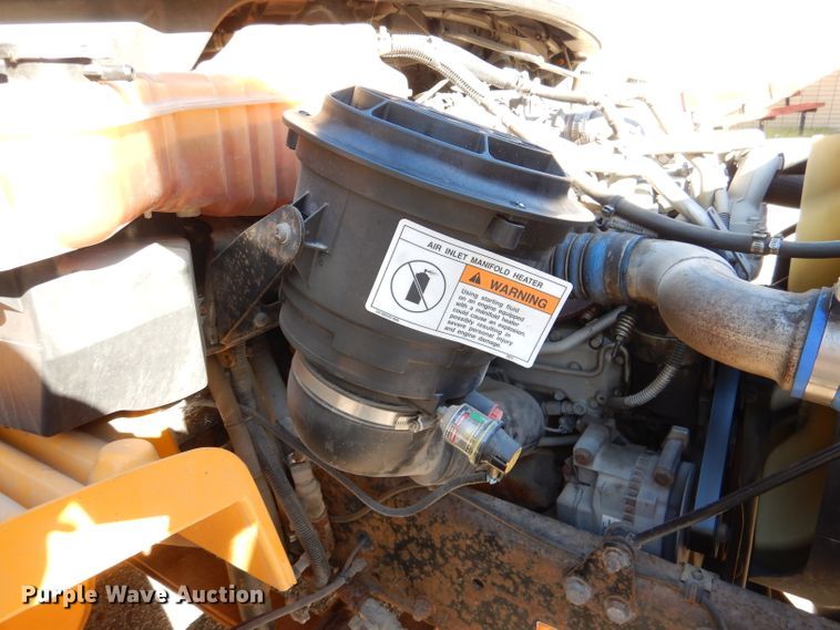 image for item DL3144 2011 Thomas Built Saf-T-Liner  school bus