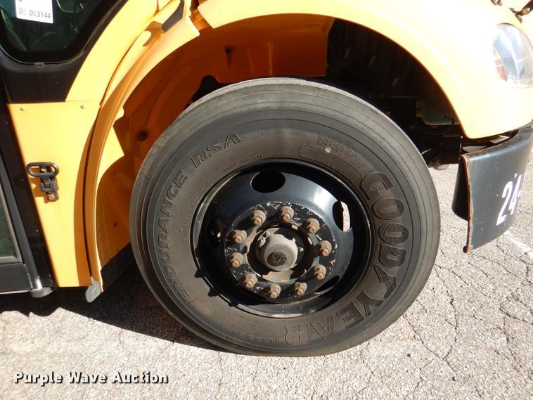 image for item DL3144 2011 Thomas Built Saf-T-Liner  school bus