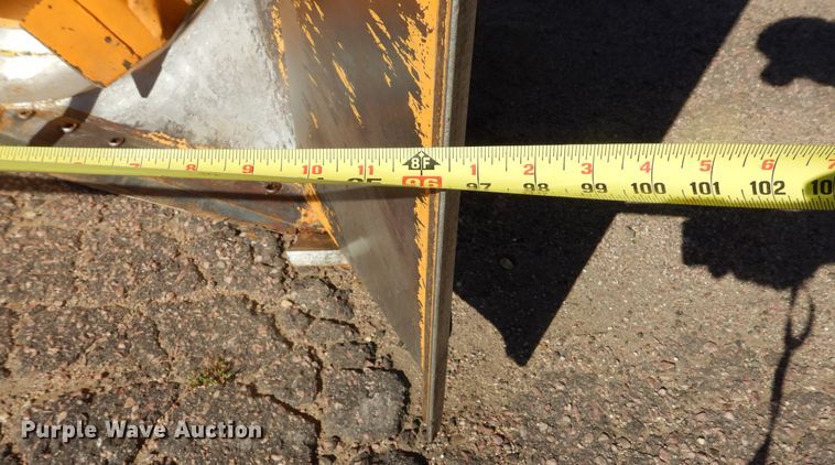 image for item DL6314 Fair Snocrete 842SI  snow blower