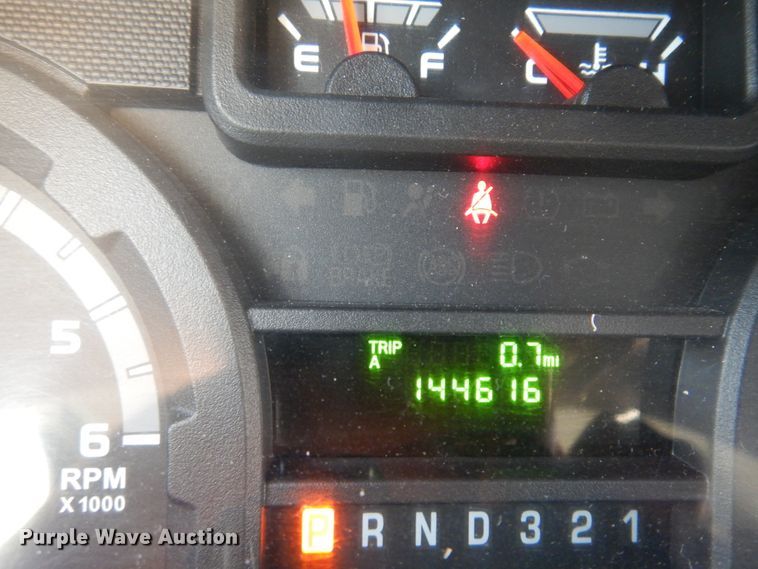 image for item DM5111 2014 Ford Econoline E450  shuttle bus