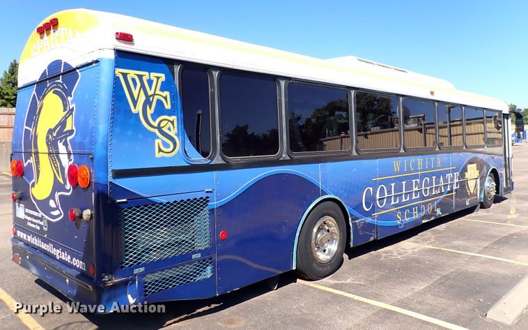 image for item DN2117 2007 Thomas  coach bus