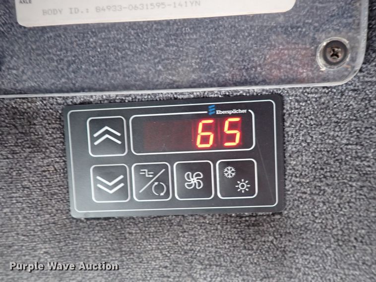 image for item DN2117 2007 Thomas  coach bus