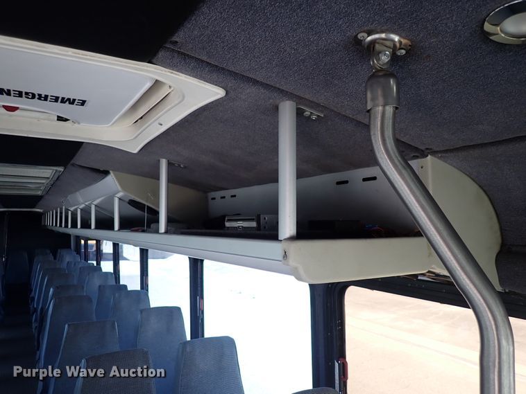 image for item DN2117 2007 Thomas  coach bus