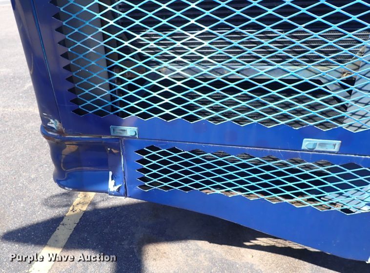 image for item DN2117 2007 Thomas  coach bus