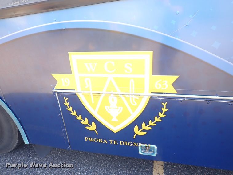 image for item DN2117 2007 Thomas  coach bus