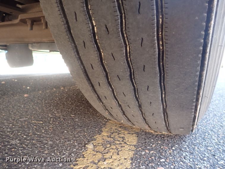 image for item DN2117 2007 Thomas  coach bus