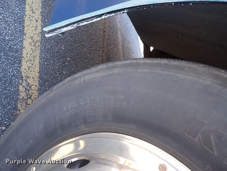 image for item DN2117 2007 Thomas  coach bus