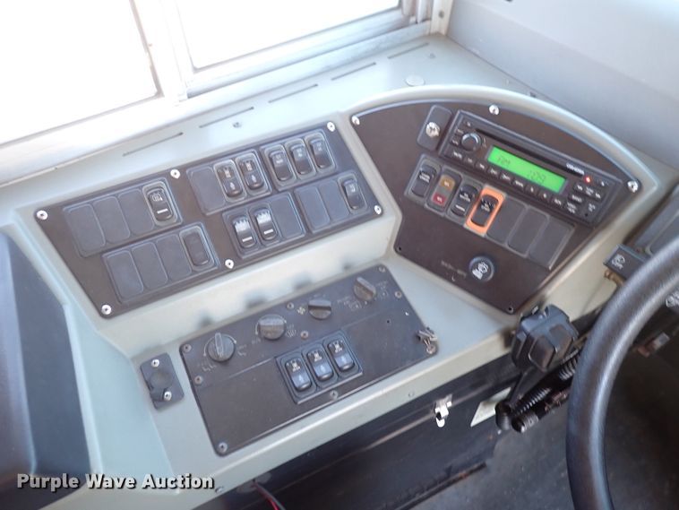 image for item DN2118 2005 Blue Bird Vision  school bus