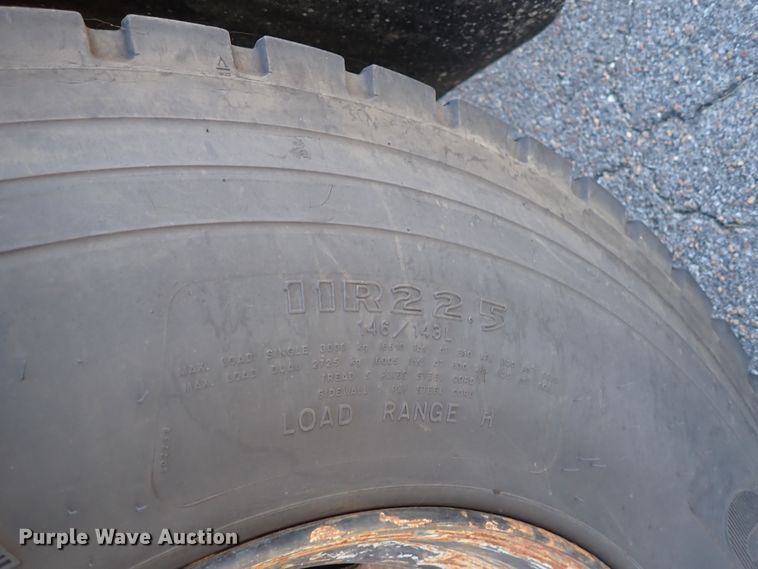 image for item DN2118 2005 Blue Bird Vision  school bus