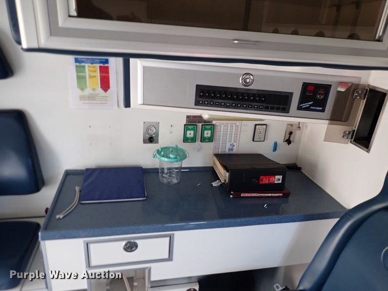 image for item DN2128 2009 Chevrolet 3500  ambulance