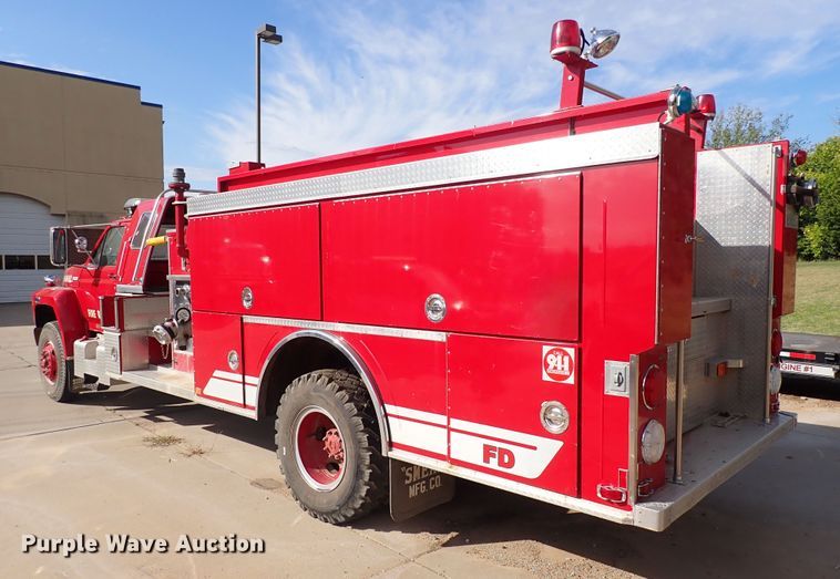 image for item DN2129 1990 Ford F800  pumper fire truck